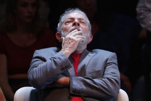 Brasile: Lula resta in carcere