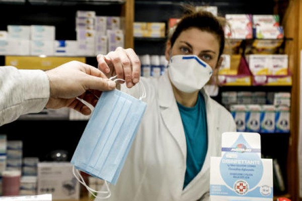 Trovata intesa sulle mascherine. Costeranno 50 centesimi
