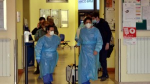 Coronavirus en Italia: 14 casos totales infectados en Lombardía y dos en Véneto. Escuelas, gimnasios y tiendas cerraron en tres países: &#039;250 personas en confinamiento solitario&#039;