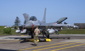 Aerei F-16 danesi
