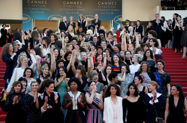 Histórica protesta de estrellas femeninas en la alfombra roja de Cannes