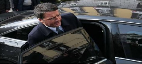 Pressing su Renzi, «dimissioni effettive»
