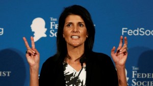 Trump sceglie la sua prima donna: Nikki Haley nominata ambasciatrice Onu