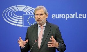  Il commissario europeo Johannes Hahn