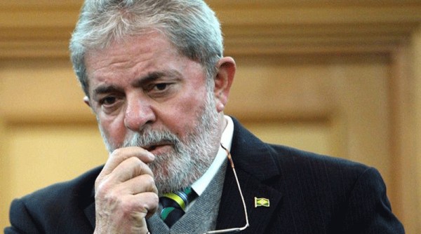 Un juez ordena liberar a Lula da Silva, pero otro decide mantenerlo preso