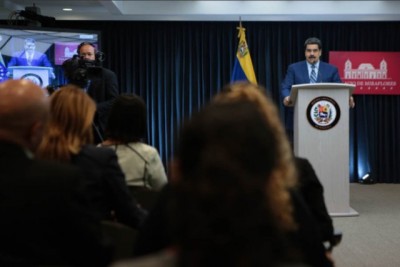 Maduro: Gobierno que se quiera ir con su embajador, se puede ir ya