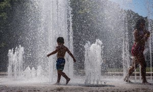 L&#039;allarme dell&#039;Unicef, in Italia sei milioni bambini sono esposti a ondate di calore