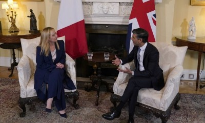  Giorgia Meloni e il primo ministro del Regno Unito, Rishi Sunak, in occasione della visita di Meloni a Londra.