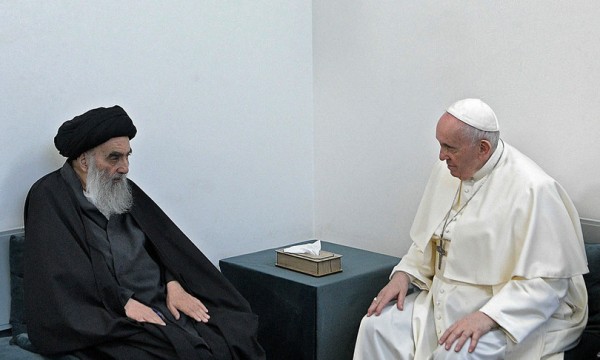 Francesco a Najaf, storico incontro con l&#039;Ayatollah Sistani: &quot;I terroristi tradiscono la fede, non possiamo tacere&quot;