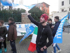 Ostia protesta anti Raggi ma il Sindaco non si presenta