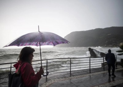 Monterosso, Liguria, raffiche di vento fino a 100 km / h sulla costa e 150 km / h in montagna, e un totale di precipitazioni in pochi giorni equivalenti alle piogge di diversi mesi.
