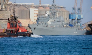 La nave spia russa Ivan Khurs