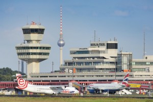 Evacuan por incendio parte de aeropuerto de Berlín en Alemania