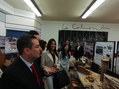 Escuela de Arquitectura Universidad Santa María presenta resultados de tesis de pregrado al Alcalde de Baruta.