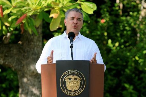 Colombia, Duque: &#039;Arrestare vertici Eln&#039; Ritenuti responsabili di attentato a Scuola di Polizia di Bogotà