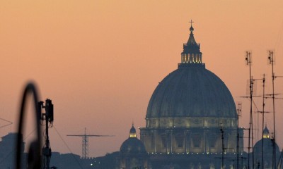 Un uomo ha cercato di irrompere in Vaticano con l&#039;auto