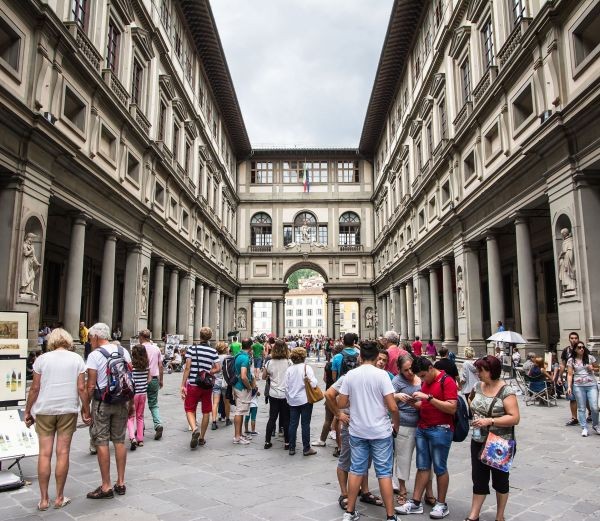 Nuevo sistema elimina filas ingreso en los Uffizi de Florencia