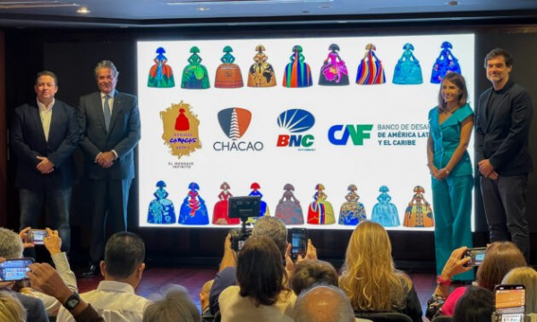 Chacao hace historia y trae por primera vez a Venezuela las Meninas de Antonio Azzato