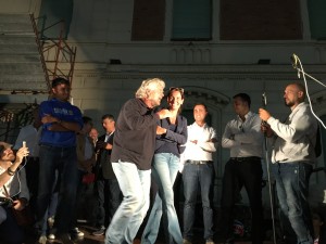 Caos Roma, Grillo: &quot; Raggi  va avanti, e noi vigileremo C&#039;è un sistema che agisce contro di noi&quot;