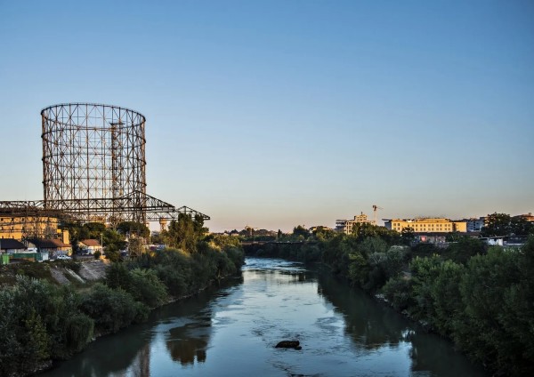 Roma il Gazometro di Via Ostiense