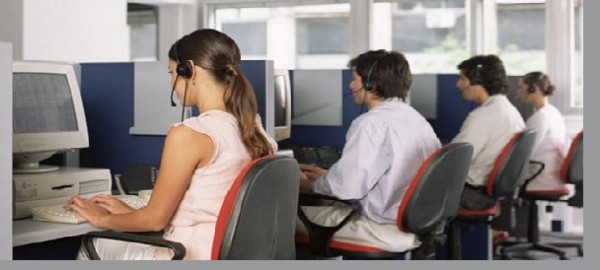 Prefisso unico per il Call Center, c’è chi dice no, Vico «a rischio 25.000 posti di lavoro»