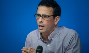 El gobernador de Miranda, Henrique Capriles Radonski uno de los líderes de la MUD
