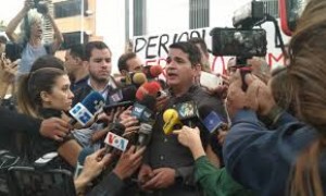 Periodistas denuncian ante la Fiscalía agresiones en Aeropuerto de Maiquetía