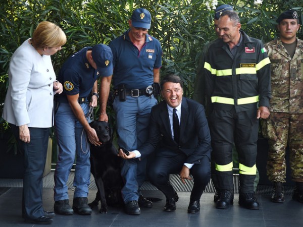 Terremoto, Merkel a Renzi: &quot;Su flessibilità per ricostruzione troveremo soluzione&quot;