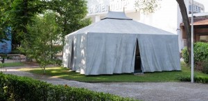 Tenda saharawi. Una presenza memorabile alla Biennale di Architettura di Venezia