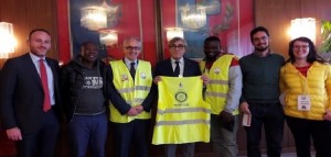 Il rotary club Caserta Terra di Lavoro dona 100 pettorine per il piedibus