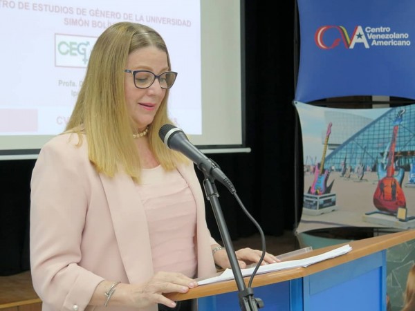 Lidya Pujol de Arroyo, miembro de la Junta Directiva del IUA:  “Mi labor como profesora investigadora es velar y sensibilizar hacia la integración de las personas con discapacidad”