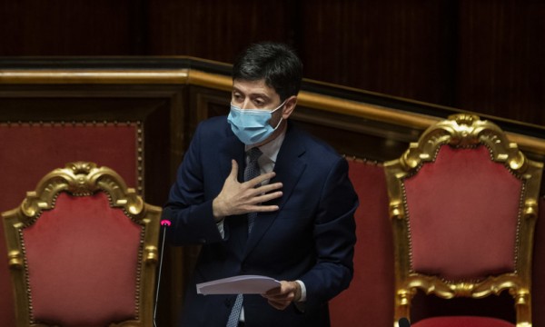 L&#039;epidemia si espande e serve lo stato d&#039;emergenza fino al 30 aprile, dice Speranza