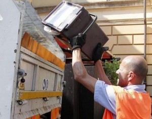 Bari - Sbagli a conferire rifiuto: sanzioni; ancora disponibili 80 delle 200 compostiere acquistate