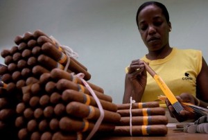 Estalló la guerra del habano El gobierno brasileño prohíbe ventas de tabacos cubanos