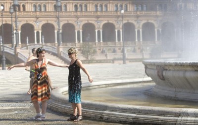  La fuente de la plaza de Sevilla