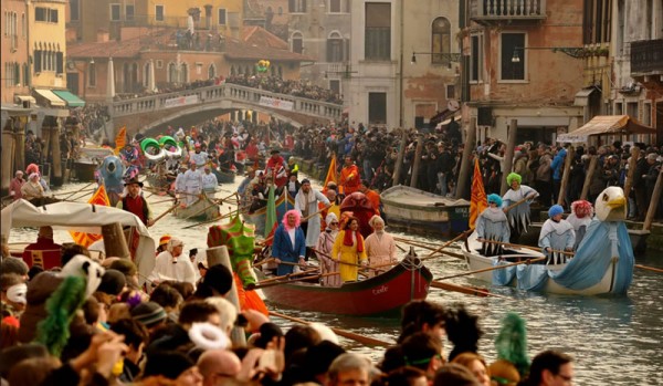 Más clásico y elegante, el carnaval de Venecia te dejará boquiabierto