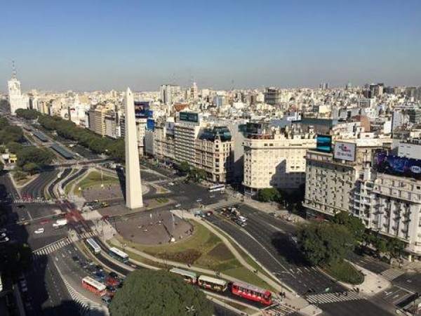 La avenida 9 de Julio y el Obelisco de Buenos Aires