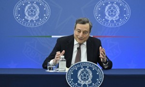 L&#039;attacco di Draghi: &quot;Lavrov osceno. Non abbandoniamo l&#039;Ucraina&quot;