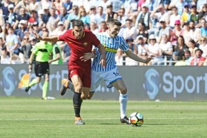 Roma vence 3-0 a SPAL