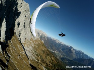Le Alpi protagoniste della stagione di volo in parapendio