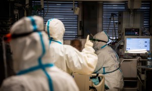 Coronavirus in Italia: 17.992 nuovi casi e 674  decessi, indice positività risale al 10%.  Lazio, Liguria, Veneto a rischio elevato