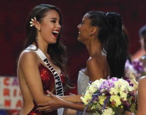 È filippina la nuova Miss Universo Catriona Gray
