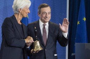 Bce: l&#039;addio di Draghi:&quot;E&#039; il momento di più Europa&quot;. Passaggio di testimone con la Lagarde Cerimonia a Francoforte con capi di Stato ed esponenti dell&#039;Ue