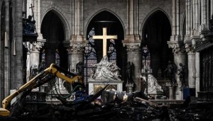 Próximo fin de semana primera misa en Notre Dame Habrá que usar casco obligatoriamente