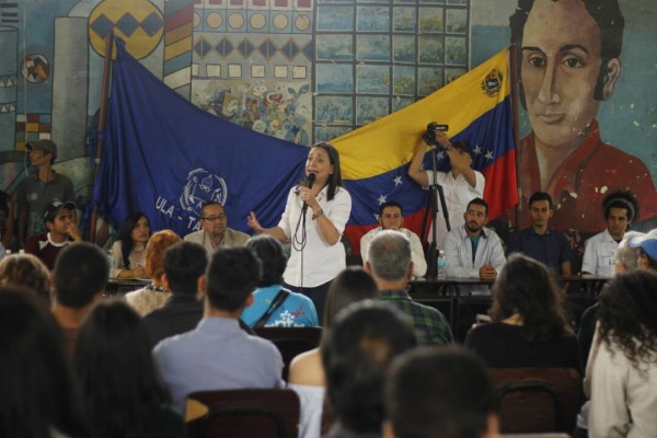 Mari Corina Machado desde la ULA-Táchira: Universidades están de pie en la ruta por la dimisión