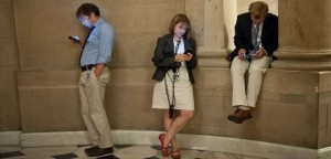 I telefoni cellulari stanno cambiando lo scheletro umano
