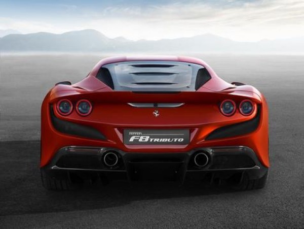 Ferrari F8 Tributo, el V8 más poderoso