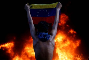 2017: El año en el que Venezuela entró en una espiral de caos y violencia