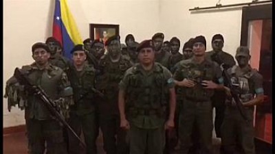Venezuela: repressa una sommossa in una base militare