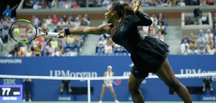 Serena Williams non potrà più indossare la tuta da supereroina dei Roland Garros